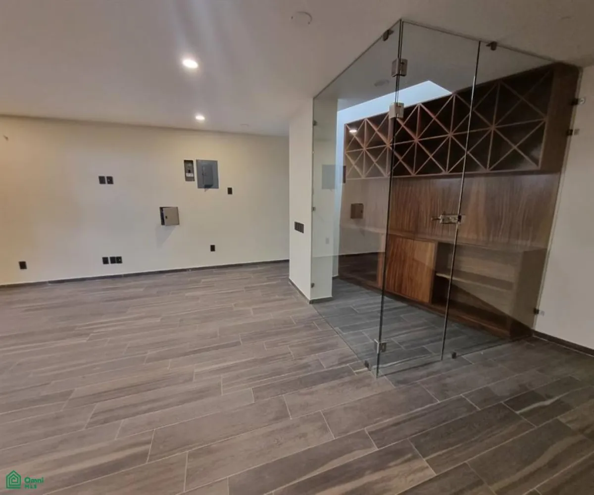 En Venta,Cielo Contry Club,paseo del valle 602, Tlajomulco de Zuniga, Jalisco 45643, 6 Habitaciones,5 Baños,paseo del valle,3,MX25928134