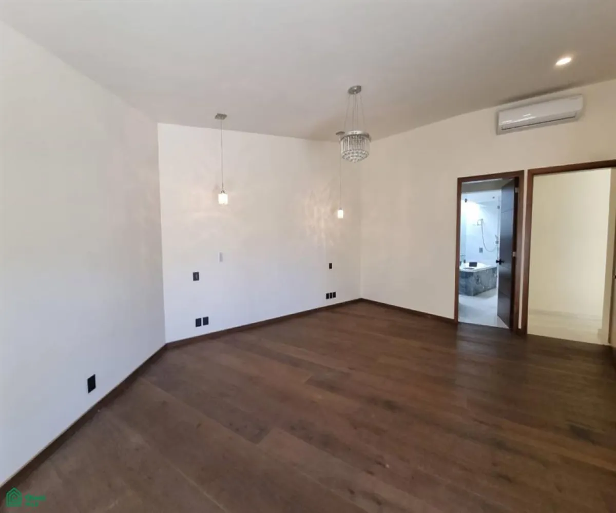 En Venta,Cielo Contry Club,paseo del valle 602, Tlajomulco de Zuniga, Jalisco 45643, 6 Habitaciones,5 Baños,paseo del valle,3,MX25928134