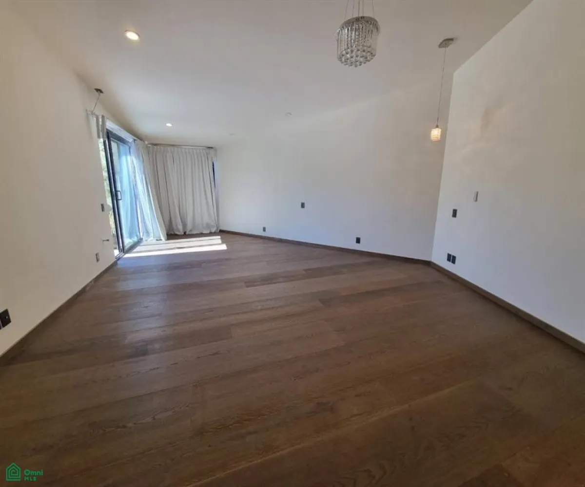 En Venta,Cielo Contry Club,paseo del valle 602, Tlajomulco de Zuniga, Jalisco 45643, 6 Habitaciones,5 Baños,paseo del valle,3,MX25928134