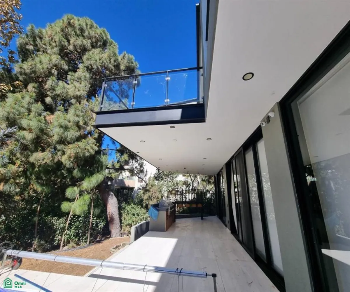 En Renta,Cielo Contry Club,paseo del valle 602, Tlajomulco de Zuniga, Jalisco 45643, 6 Habitaciones,5 Baños,paseo del valle,3,MX25928192