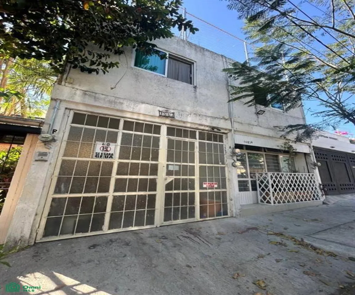 En Venta,Independencia Poniente,Jorullo 1663, Guadalajara, Jalisco 44290, 8 Habitaciones,6 Baños,Jorullo,2,MX25930129