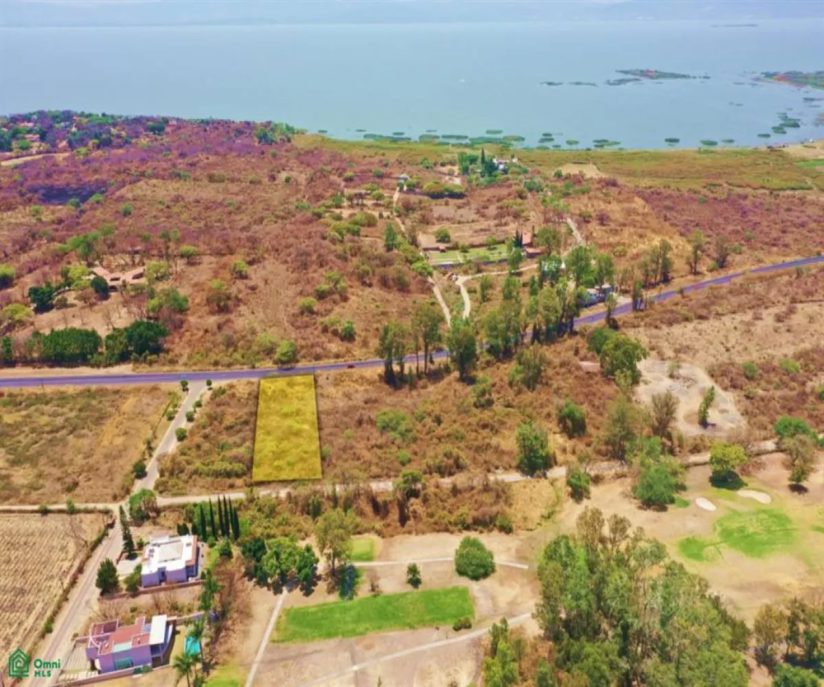 Terreno En Venta,San Nicolás de Ibarra,CARRETERA CHAPALA MEZCALA S/N, Chapala, Jalisco 45940,CARRETERA CHAPALA MEZCALA,MX25930698