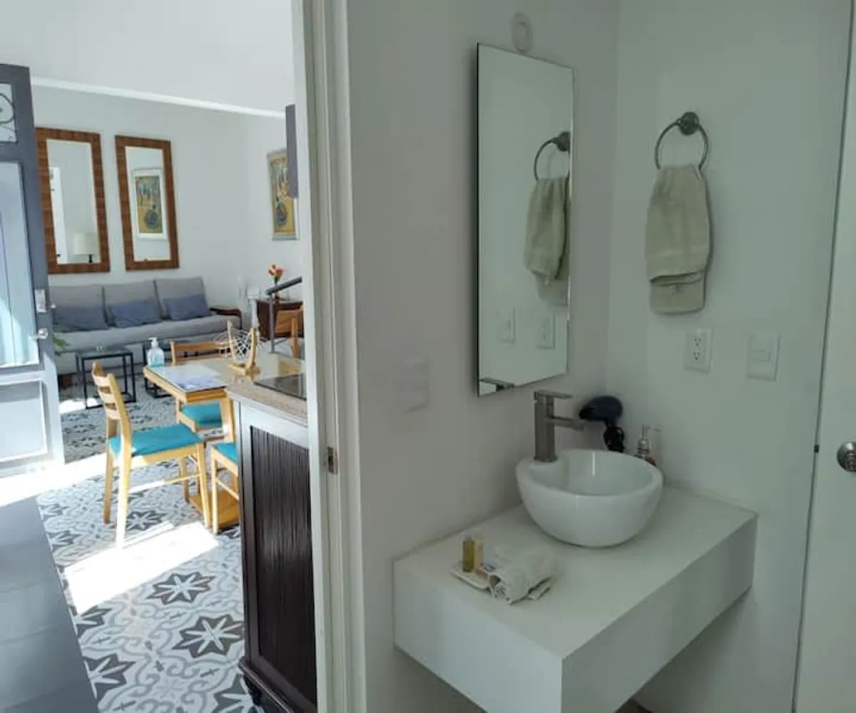 Departamento En Venta,Zona Centro,Juan Manuel 1036, Guadalajara, Jalisco 44200, 1 Cuarto,1 Baño,Juan Manuel,2,pzwlsg7