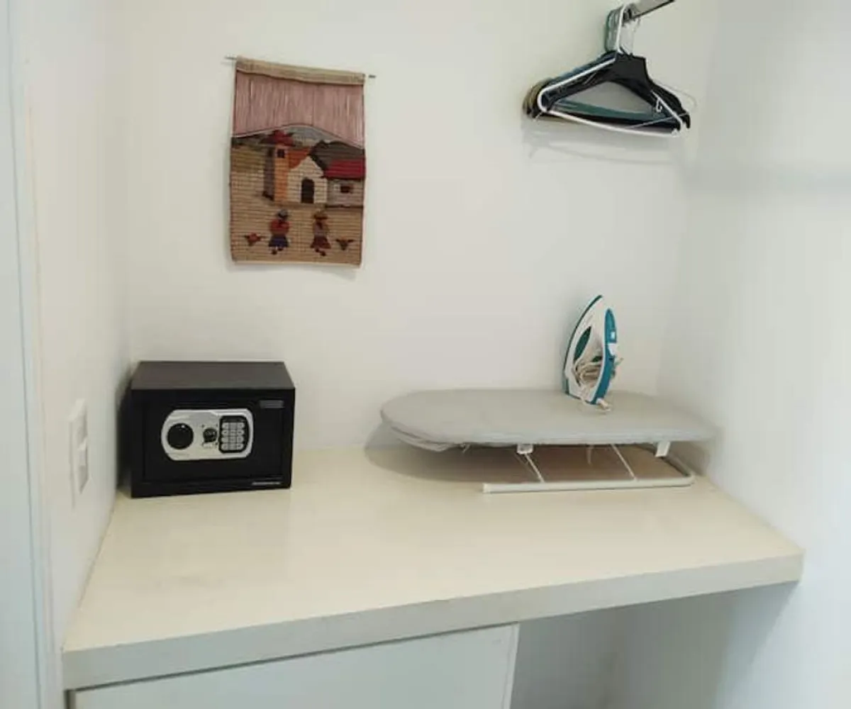 Departamento En Venta,Zona Centro,Juan Manuel 1036, Guadalajara, Jalisco 44200, 1 Cuarto,1 Baño,Juan Manuel,2,pzwlsg7