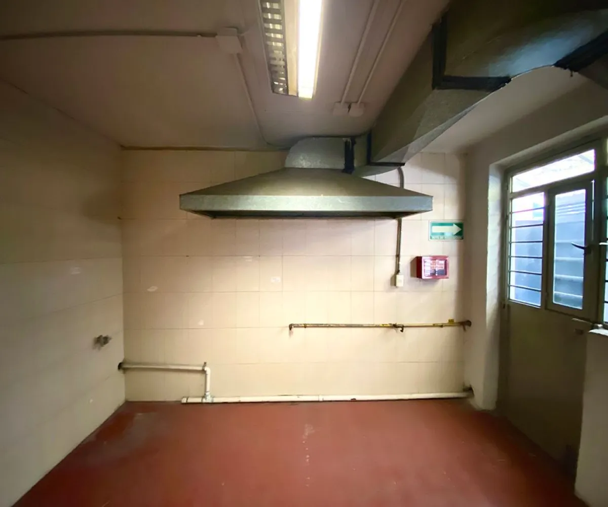 Local En Renta,Vallarta Poniente,Avenida Adolfo López Mateos Sur 180, Guadalajara, Jalisco 44110,Avenida Adolfo López Mateos Sur,1,p6Ckw3N