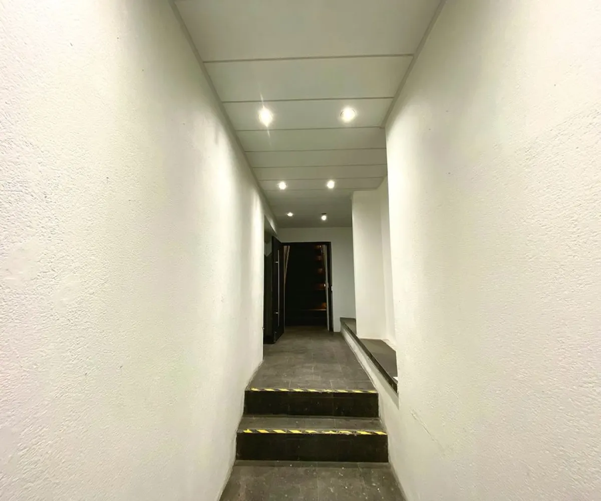 Local En Renta,Vallarta Poniente,Avenida Adolfo López Mateos Sur 180, Guadalajara, Jalisco 44110,Avenida Adolfo López Mateos Sur,1,p6Ckw3N