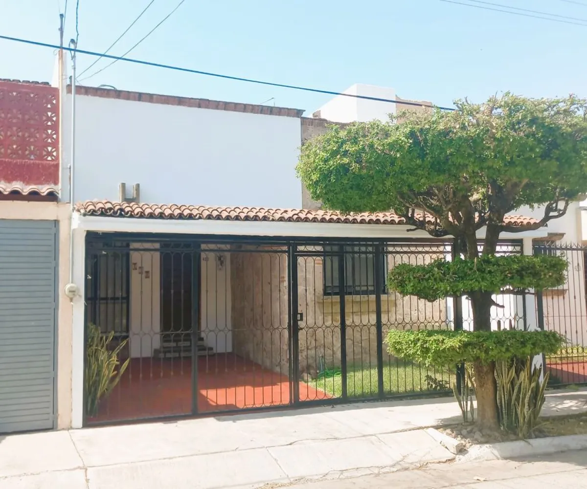 Casa En Venta,Jardines del Sol,Calle Chichén-Itzá 432, Zapopan, Jalisco 45050, 3 Habitaciones,2 Baños,Calle Chichén-Itzá,1,ppV9lam