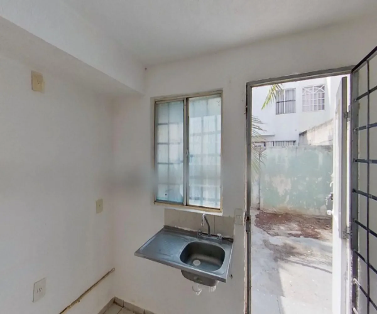 Casa En Venta,Villa Fontana,Fuente Tepic 676, San Pedro Tlaquepaque, Jalisco 45615, 2 Habitaciones,1 Baño,Fuente Tepic,1,pPcNZ08