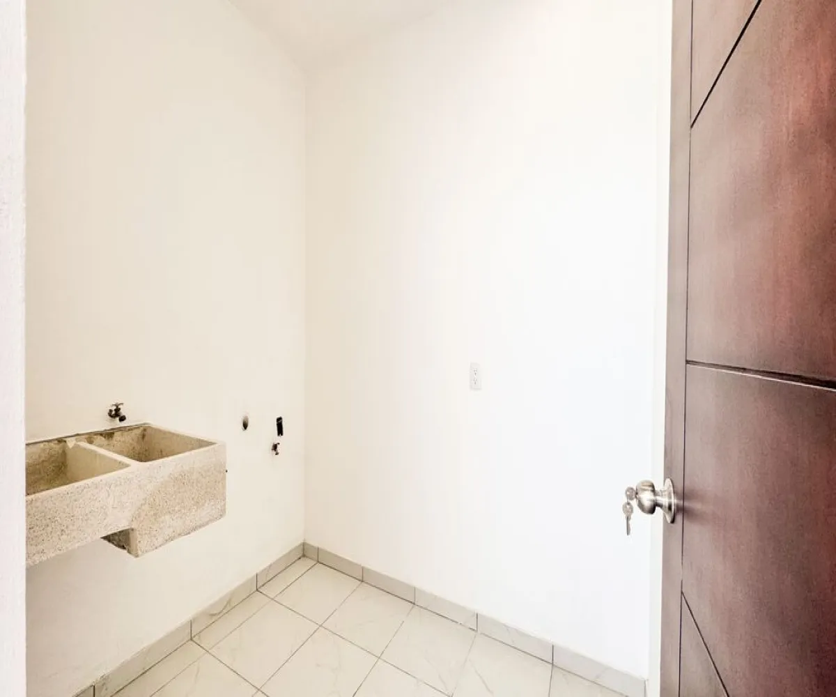 Casa En Venta,Pedregal del Bosque ,Prol. Manuel López Cotilla 681 70, San Pedro Tlaquepaque, Jalisco 45610, 2 Habitaciones,3 Baños,Prol. Manuel López Cotilla ,2,pfNhemU