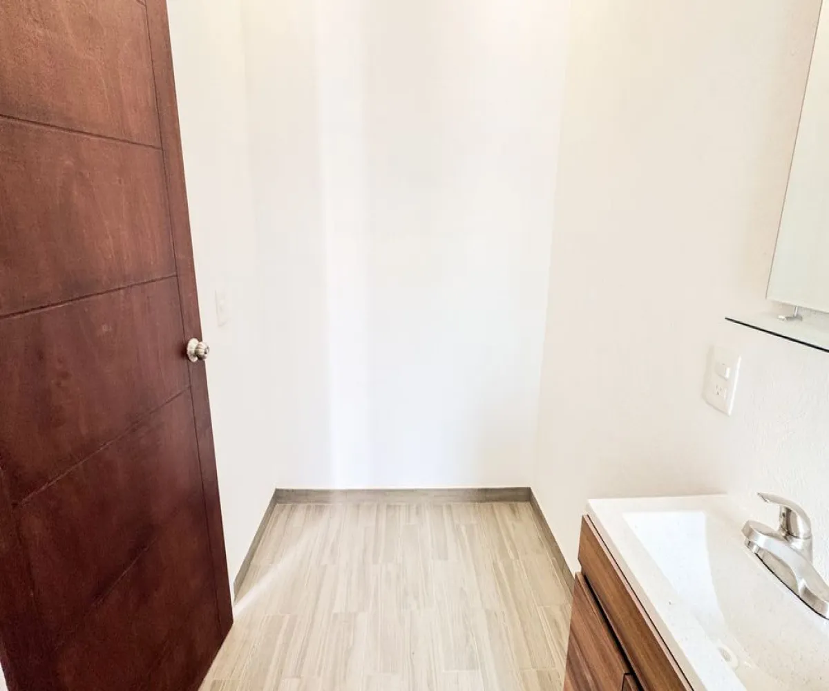 Casa En Venta,Pedregal del Bosque ,Prol. Manuel López Cotilla 681 70, San Pedro Tlaquepaque, Jalisco 45610, 2 Habitaciones,3 Baños,Prol. Manuel López Cotilla ,2,pfNhemU