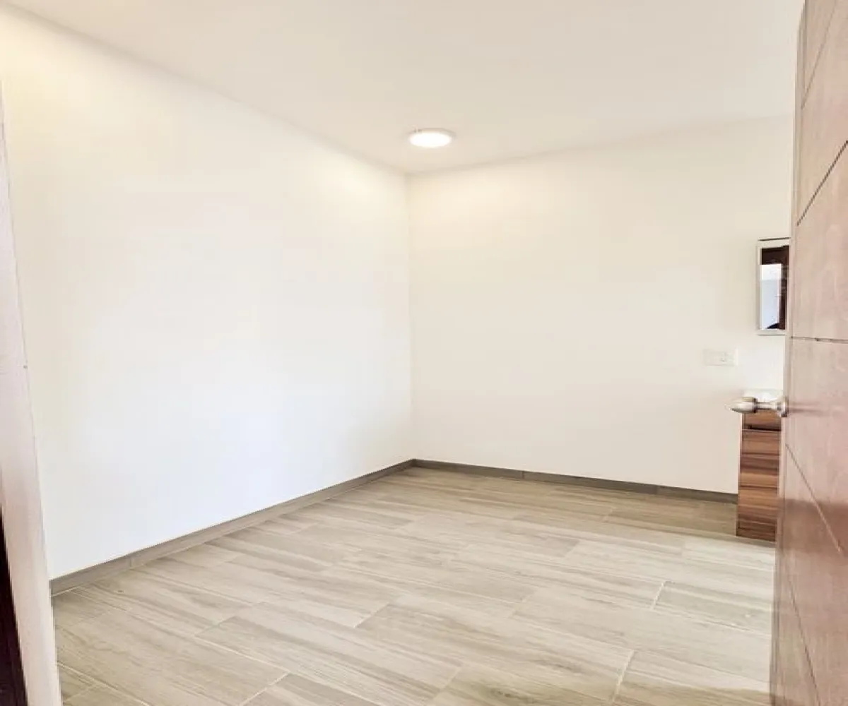 Casa En Venta,Pedregal del Bosque ,Prol. Manuel López Cotilla 681 70, San Pedro Tlaquepaque, Jalisco 45610, 2 Habitaciones,3 Baños,Prol. Manuel López Cotilla ,2,pfNhemU