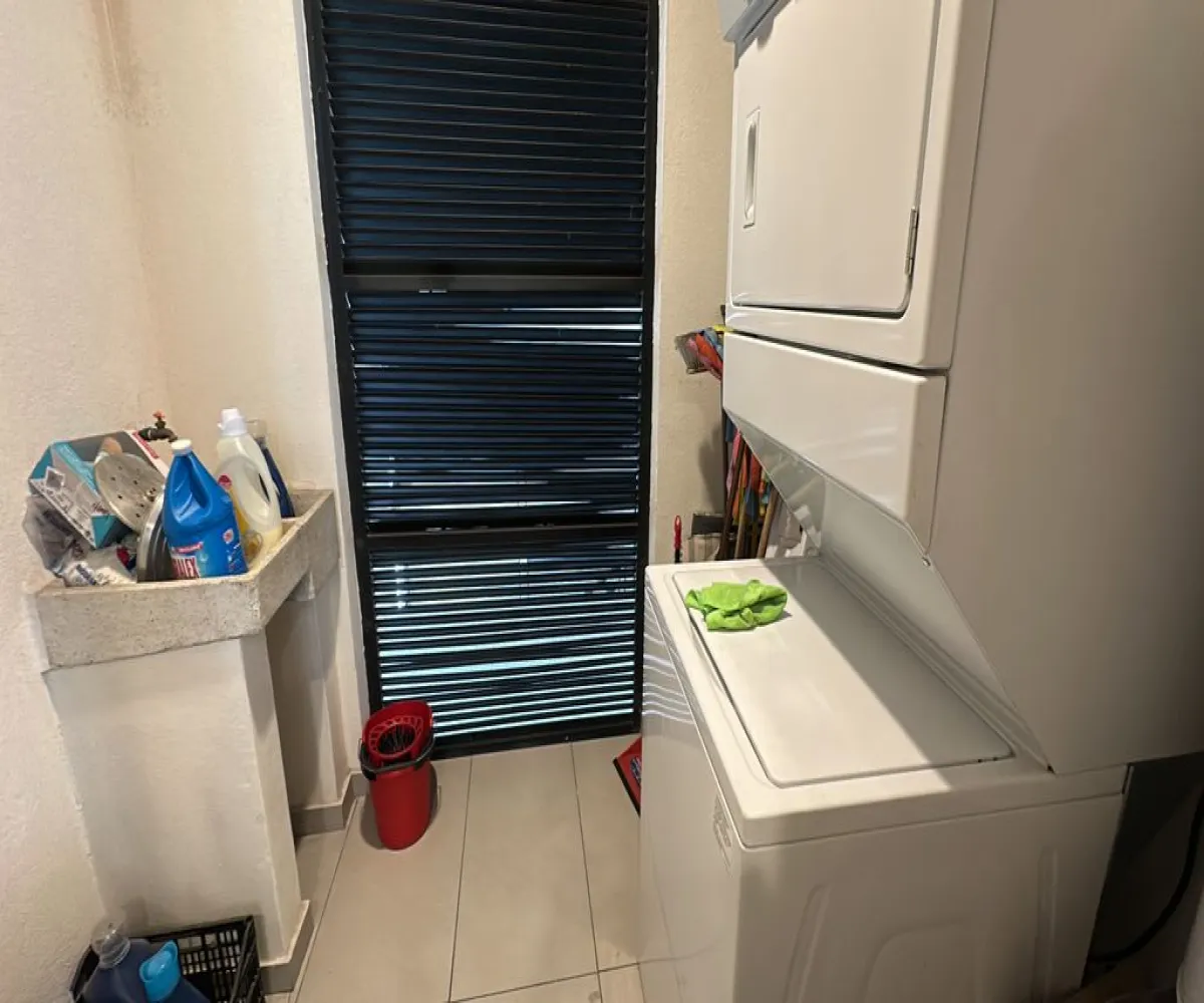 Departamento En Venta,Vallarta Poniente,Avenida Ignacio L Vallarta 4701, Zapopan, Jalisco 44509, 3 Habitaciones,2 Baños,Avenida Ignacio L Vallarta,1,pFEHGPe