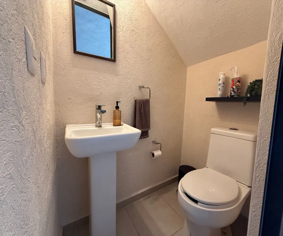 Casa En Venta,El Campestre,Avenida de la Pradera 747, Zapopan, Jalisco 45221, 2 Habitaciones,2 Baños,Avenida de la Pradera,2,pRCyMIC