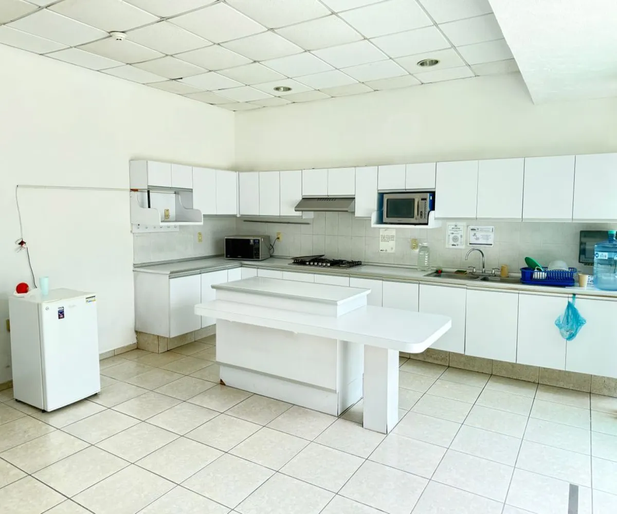 Bodega En Venta,Agua Blanca Industrial,Josefa Ortiz de Domínguez 24, Zapopan, Jalisco 45235,8 Baños,Josefa Ortiz de Domínguez,1,p7uMQyP