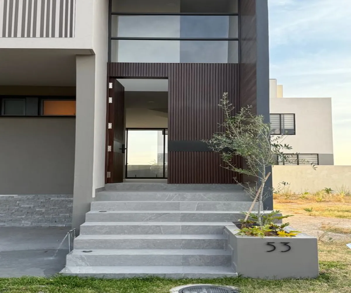 Casa En Venta,Avenida Punto Sur 6259, Tlajomulco de Zúñiga, Jalisco 45645, 5 Habitaciones,5 Baños,Avenida Punto Sur,3,p4sVu27