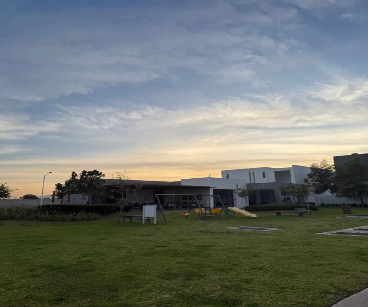 Casa En Venta,Avenida Punto Sur 6259, Tlajomulco de Zúñiga, Jalisco 45645, 5 Habitaciones,5 Baños,Avenida Punto Sur,3,p4sVu27