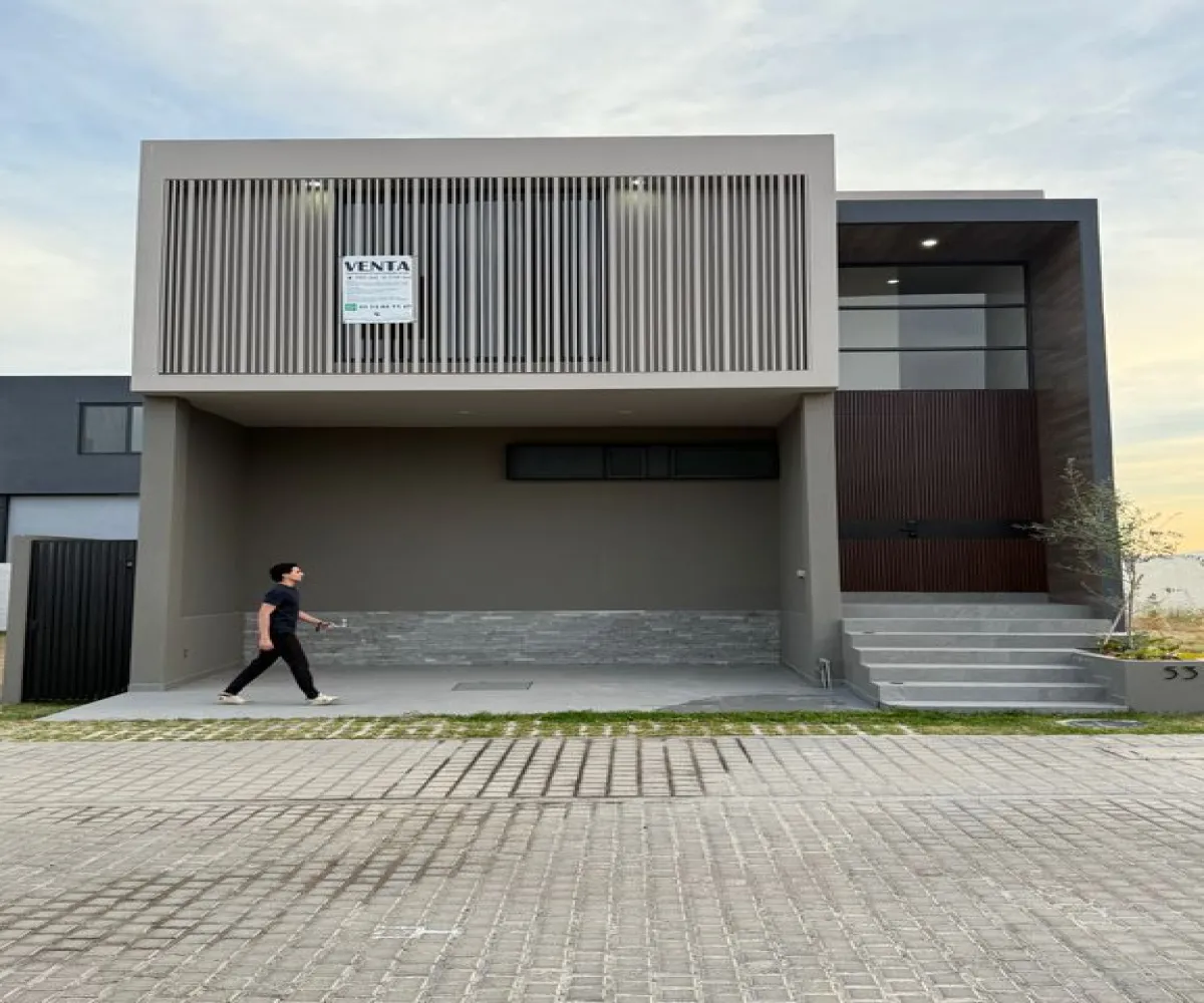 Casa En Venta,Avenida Punto Sur 6259, Tlajomulco de Zúñiga, Jalisco 45645, 5 Habitaciones,5 Baños,Avenida Punto Sur,3,p4sVu27