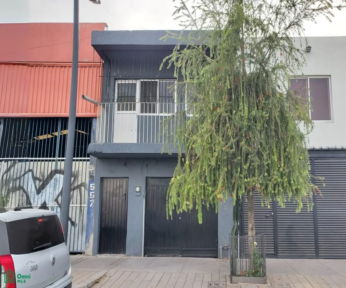 Casa En Venta,Santa Teresita,Enrique Díaz de León Norte 561, Guadalajara, Jalisco 44200, 3 Habitaciones,1 Baño,Enrique Díaz de León Norte,2,MX25931364