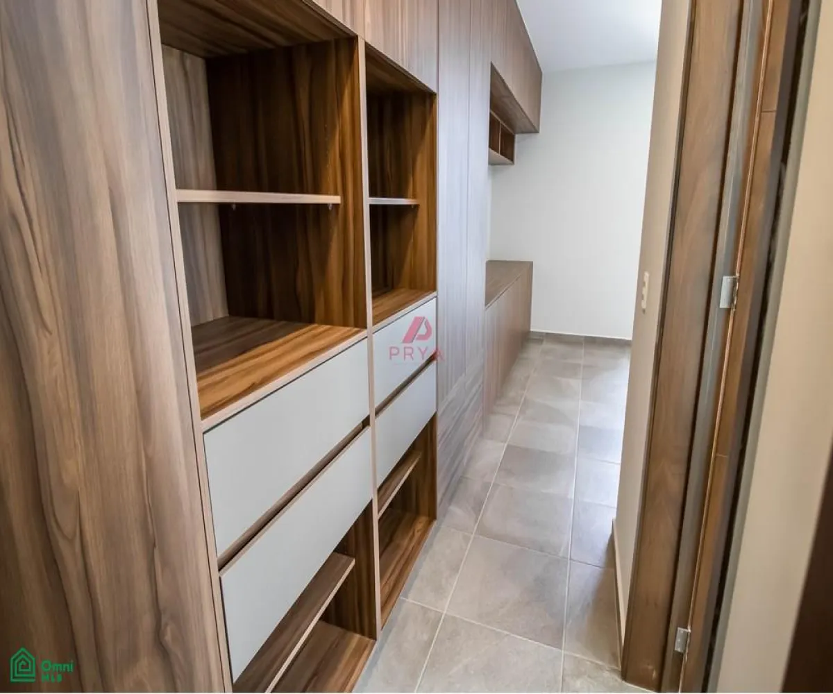 Casa En Venta,Tlajomulco De Zuñiga,Vuelo de las grullas #200 S/N, Tlajomulco de Zuniga, Jalisco 45645, 3 Habitaciones,3 Baños,Vuelo de las grullas #200,3,MX25931394