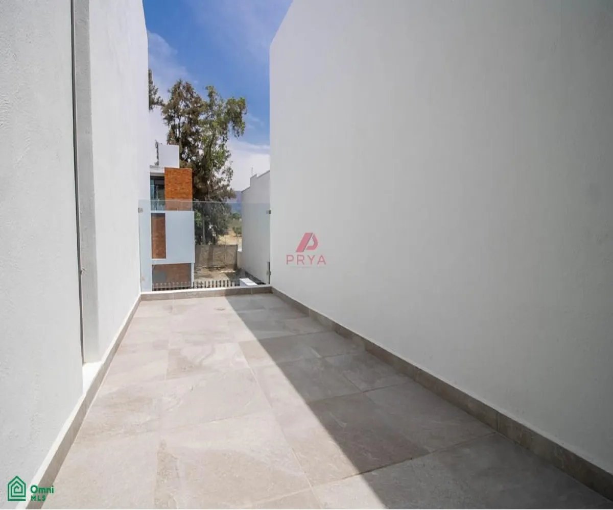 Casa En Venta,Tlajomulco De Zuñiga,Vuelo de las grullas #200 S/N, Tlajomulco de Zuniga, Jalisco 45645, 3 Habitaciones,3 Baños,Vuelo de las grullas #200,3,MX25931394