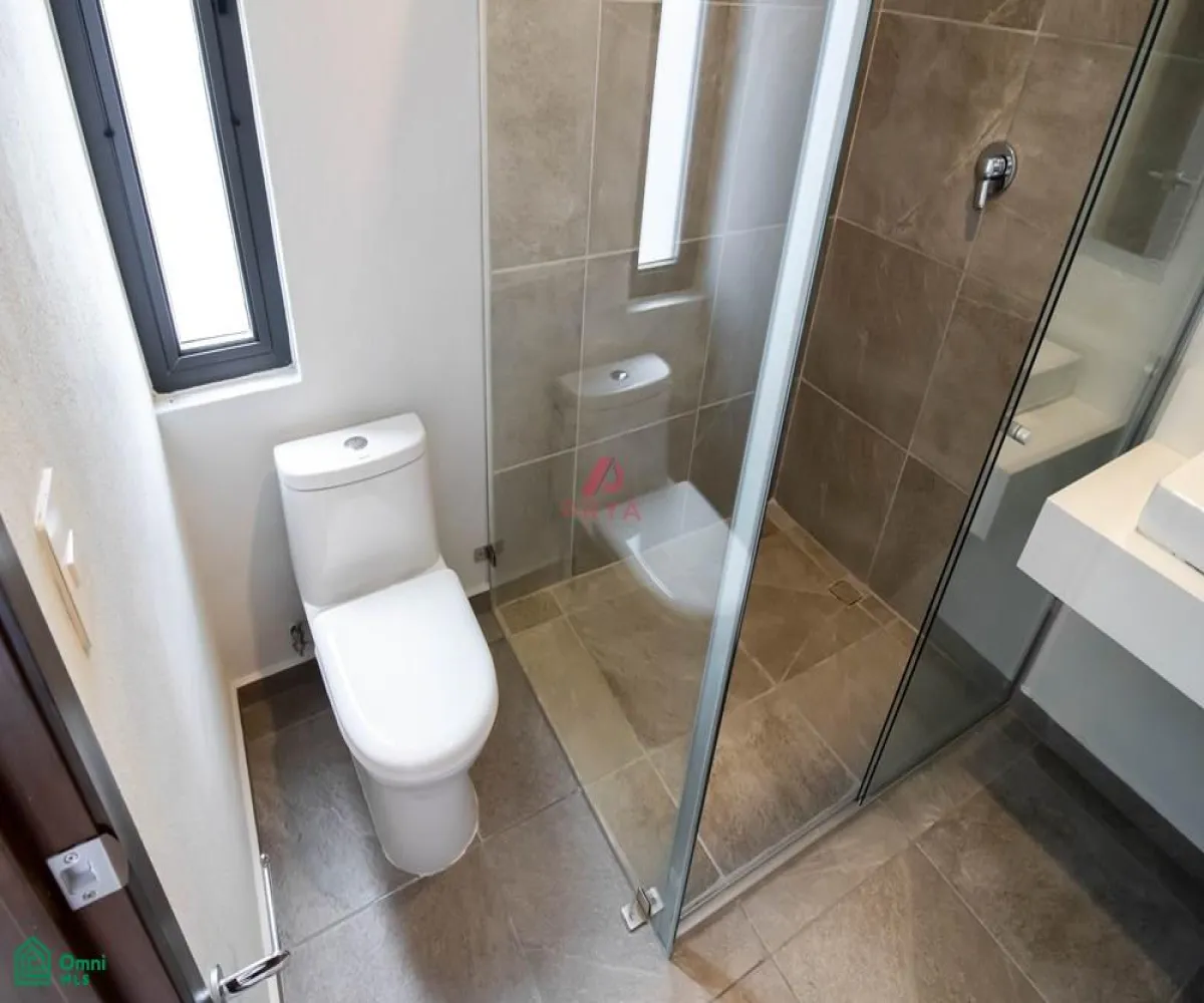 Casa En Venta,Tlajomulco De Zuñiga,Vuelo de las grullas #200 S/N, Tlajomulco de Zuniga, Jalisco 45645, 3 Habitaciones,3 Baños,Vuelo de las grullas #200,3,MX25931394