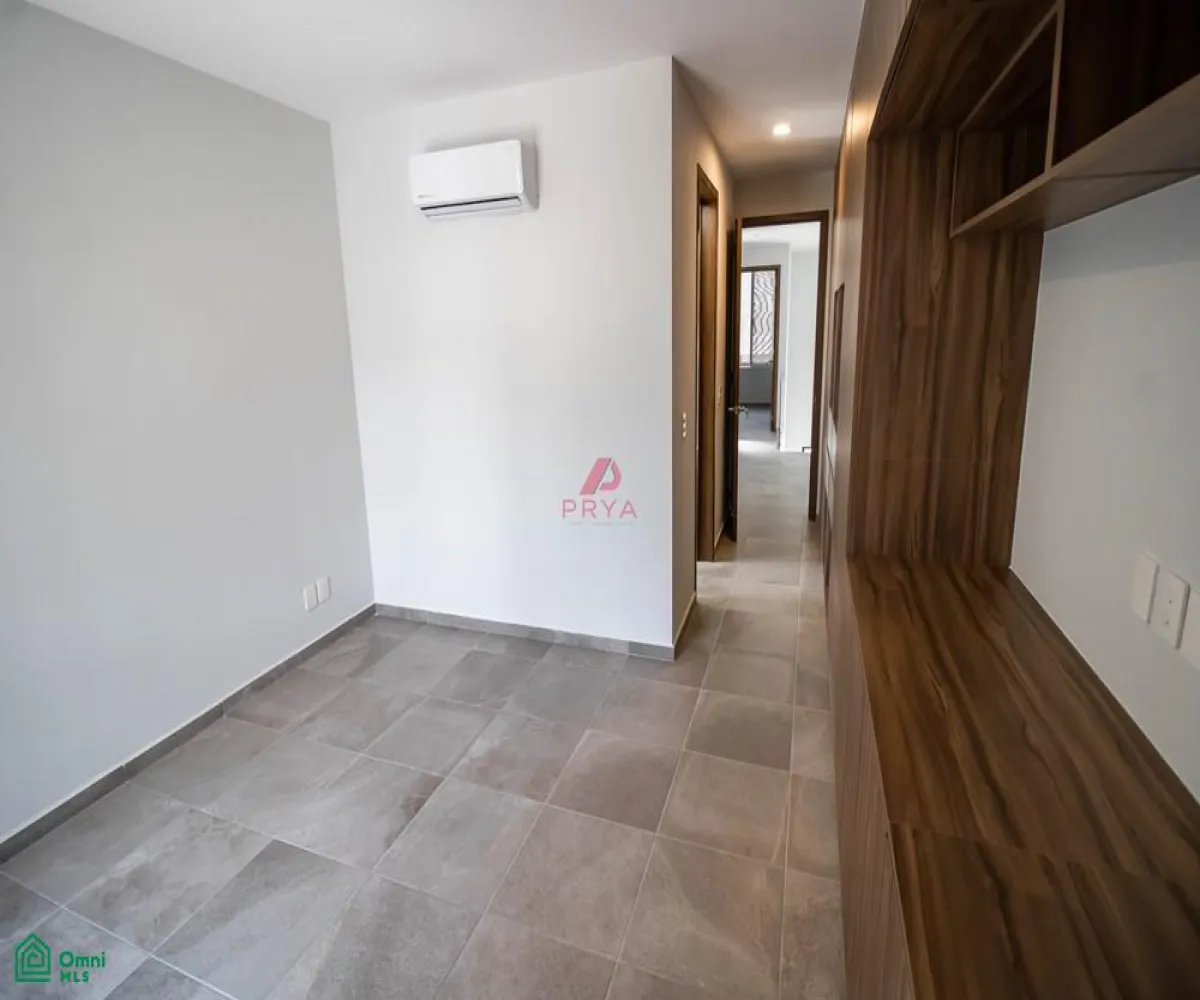 Casa En Venta,Tlajomulco De Zuñiga,Vuelo de las grullas #200 S/N, Tlajomulco de Zuniga, Jalisco 45645, 3 Habitaciones,3 Baños,Vuelo de las grullas #200,3,MX25931394