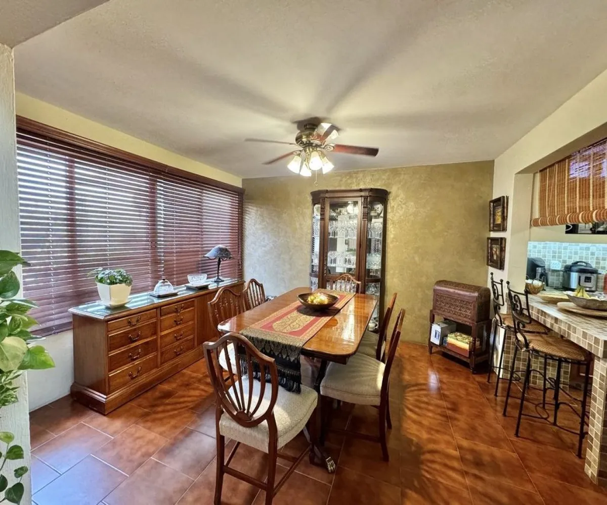 Casa En Venta,Bugambilias,Remanso de Las Acacias 109, Zapopan, Jalisco 45237, 6 Habitaciones,5 Baños,Remanso de Las Acacias,2,pTzKCOB