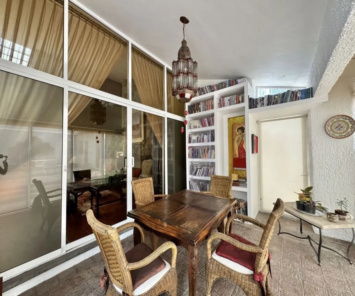 Casa En Venta,Bugambilias,Remanso de Las Acacias 109, Zapopan, Jalisco 45237, 6 Habitaciones,5 Baños,Remanso de Las Acacias,2,pTzKCOB