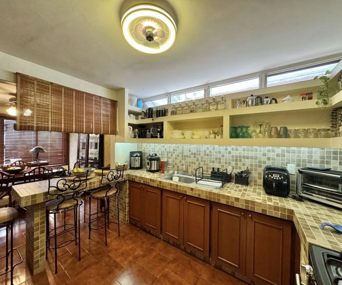 Casa En Venta,Bugambilias,Remanso de Las Acacias 109, Zapopan, Jalisco 45237, 6 Habitaciones,5 Baños,Remanso de Las Acacias,2,pTzKCOB