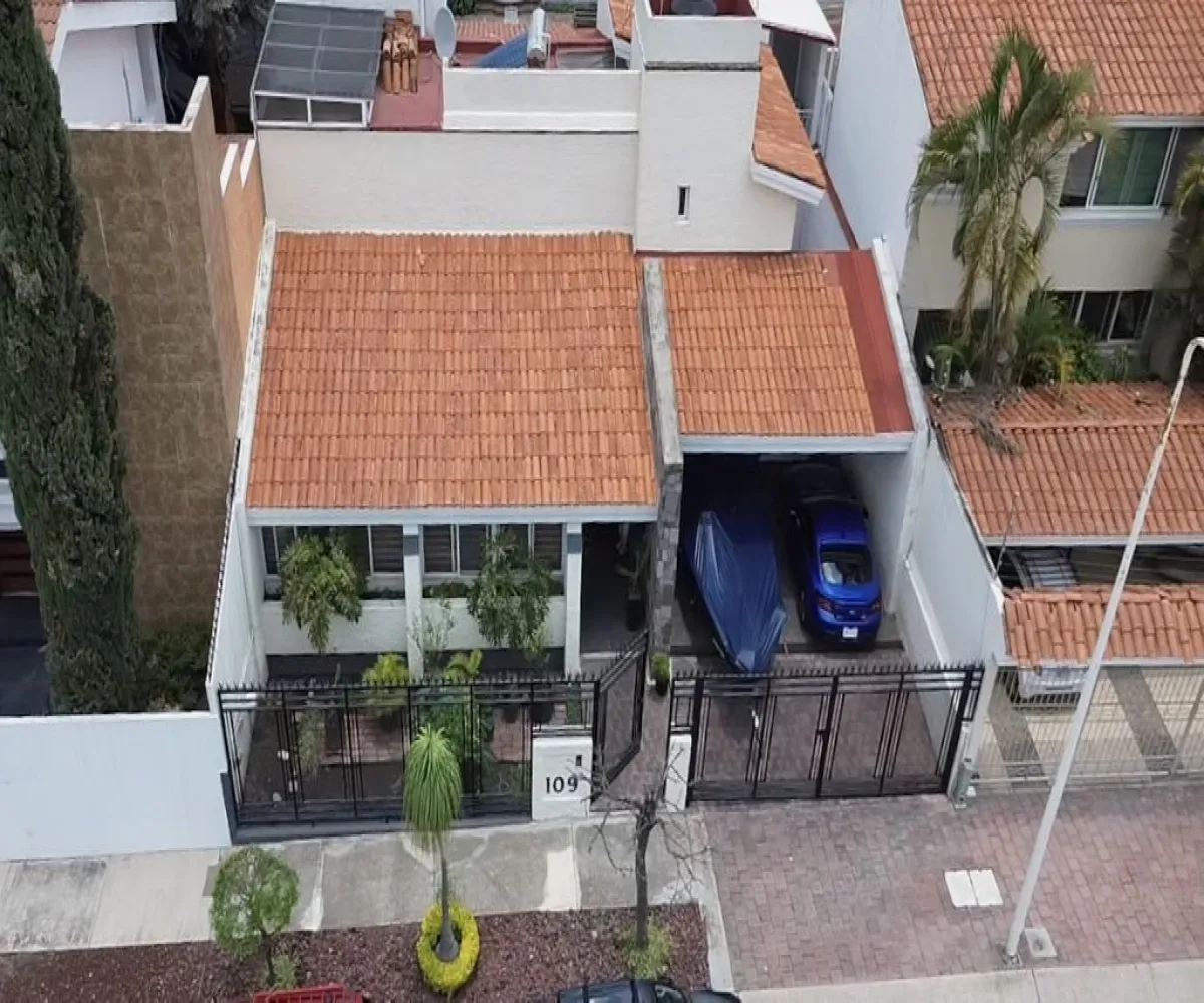 Casa En Venta,Bugambilias,Remanso de Las Acacias 109, Zapopan, Jalisco 45237, 6 Habitaciones,5 Baños,Remanso de Las Acacias,2,pTzKCOB