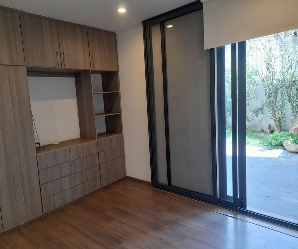 Departamento En Venta,Residencial Chapalita,Avenida Ignacio L Vallarta 4701 UP 301, Zapopan, Jalisco 44509, 3 Habitaciones,2 Baños,Avenida Ignacio L Vallarta,1,pwohhzP