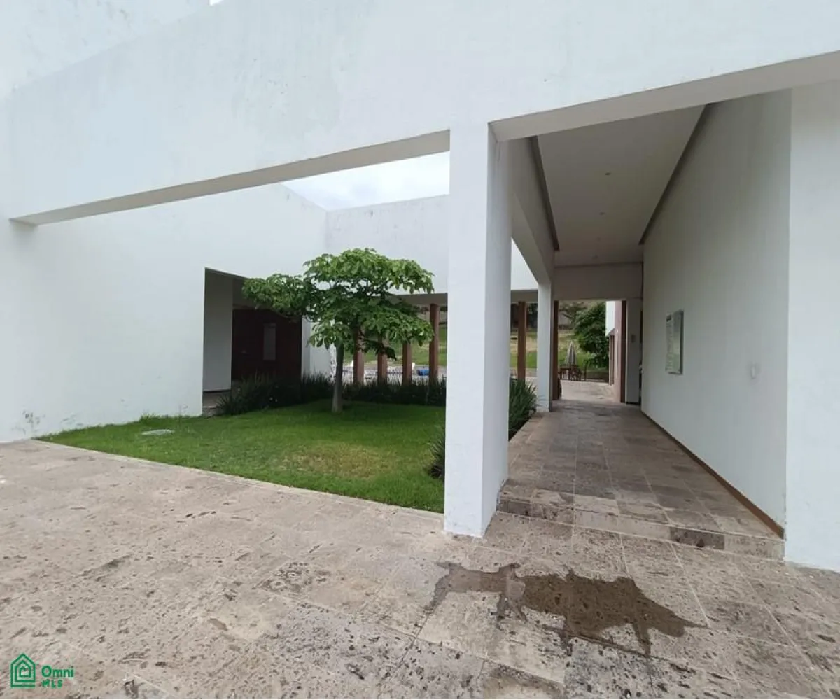 Casa En Venta,Fraccionamiento Bosque Real,Loma Ancha 100, Tlajomulco de Zuniga, Jalisco 45230, 3 Habitaciones,3 Baños,Loma Ancha,2,MX25958268