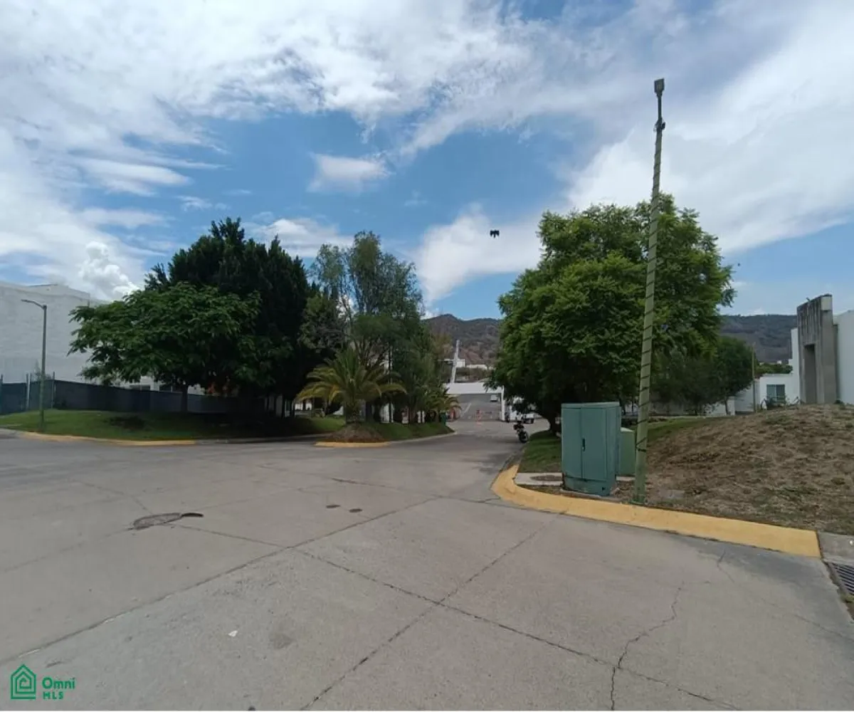 Casa En Venta,Fraccionamiento Bosque Real,Loma Ancha 100, Tlajomulco de Zuniga, Jalisco 45230, 3 Habitaciones,3 Baños,Loma Ancha,2,MX25958268