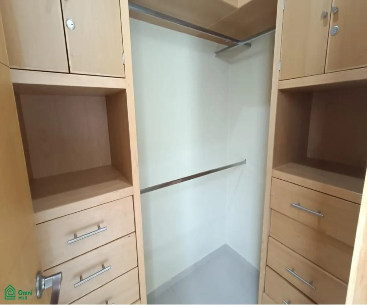 Casa En Venta,Fraccionamiento Bosque Real,Loma Ancha 100, Tlajomulco de Zuniga, Jalisco 45230, 3 Habitaciones,3 Baños,Loma Ancha,2,MX25958268