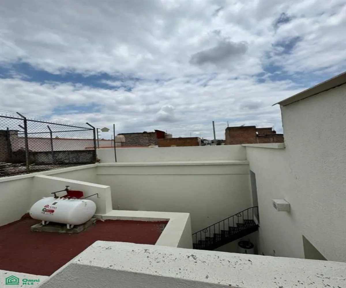 Casa En Venta,Medrano,federico medrano 158, Guadalajara, Jalisco 44410, 3 Habitaciones,2 Baños,federico medrano,2,MX25958597