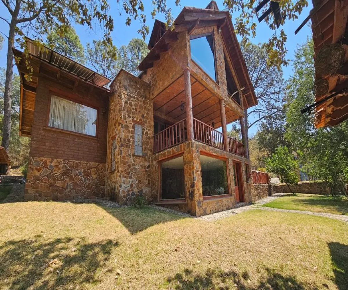 Casa En Venta,PINARES TAPALPA,PINARES TAPALPA 86, Tapalpa, Jalisco 49340, 4 Habitaciones,4 Baños,PINARES TAPALPA,1,pH1KLRy