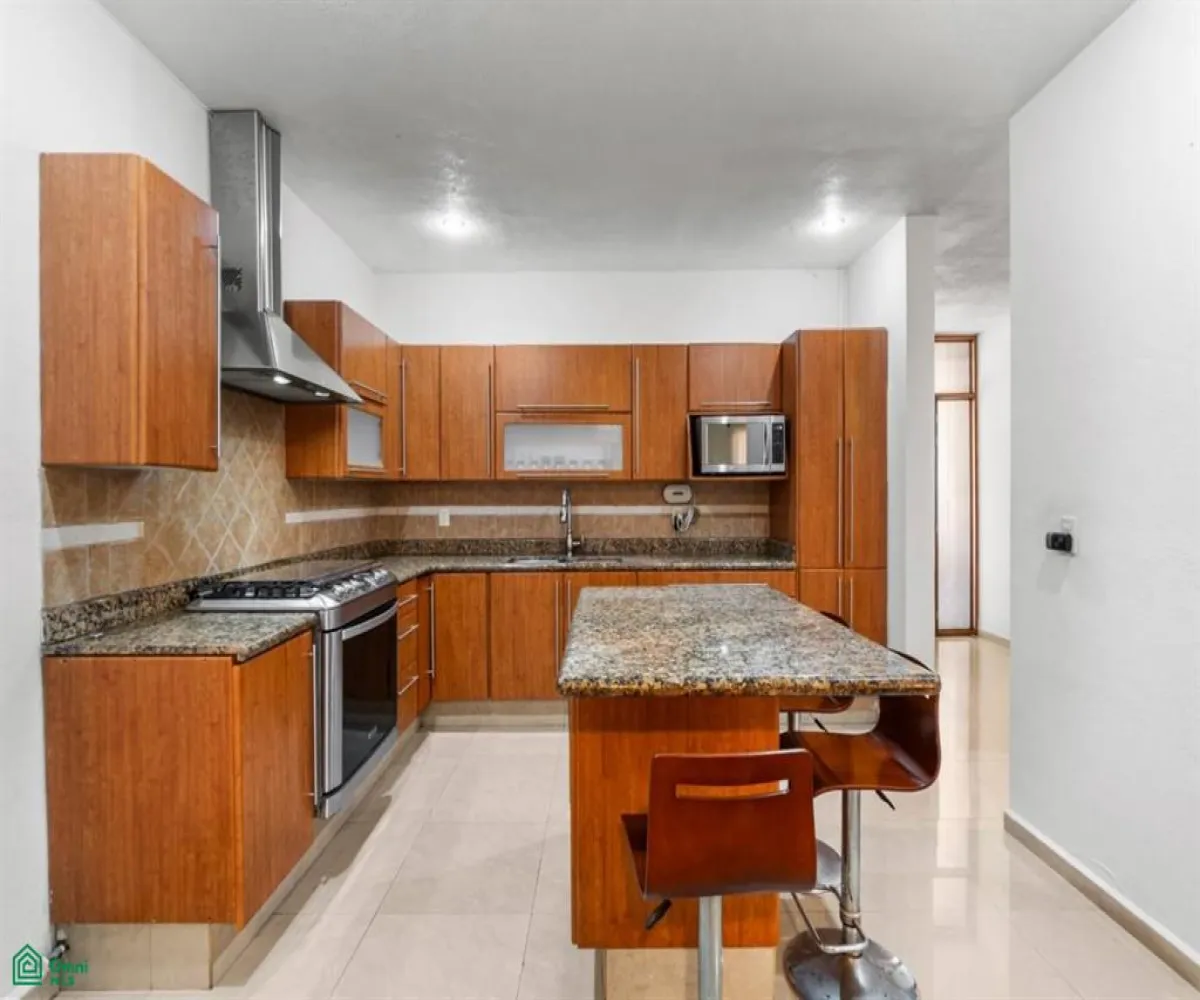 Casa En Venta,Residencial Fluvial Vallarta,Rio papaloapan 168, Puerto Vallarta, Jalisco 48312, 4 Habitaciones,3 Baños,Rio papaloapan,2,MX25940274