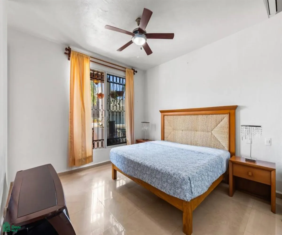 Casa En Venta,Residencial Fluvial Vallarta,Rio papaloapan 168, Puerto Vallarta, Jalisco 48312, 4 Habitaciones,3 Baños,Rio papaloapan,2,MX25940274