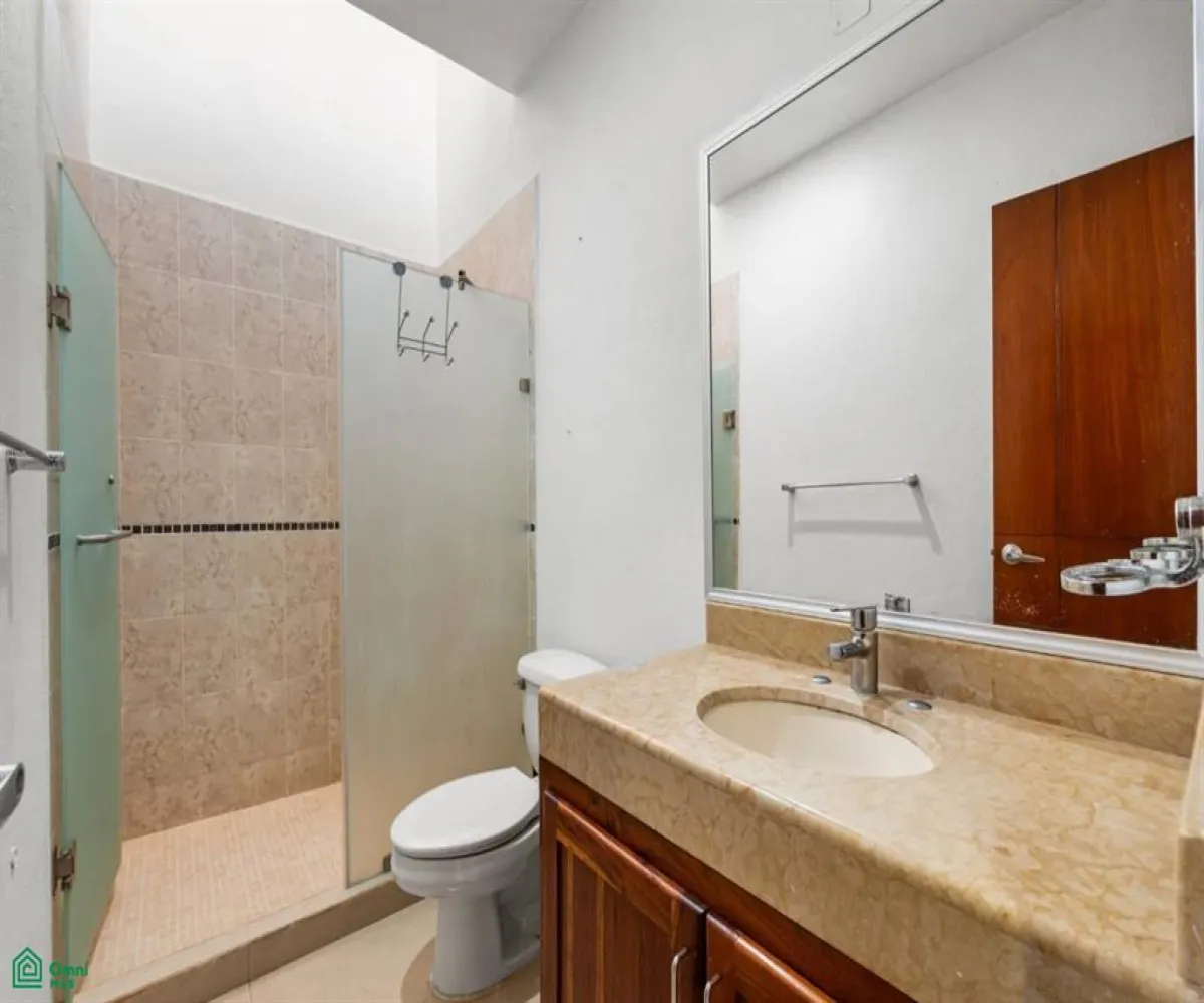 Casa En Venta,Residencial Fluvial Vallarta,Rio papaloapan 168, Puerto Vallarta, Jalisco 48312, 4 Habitaciones,3 Baños,Rio papaloapan,2,MX25940274