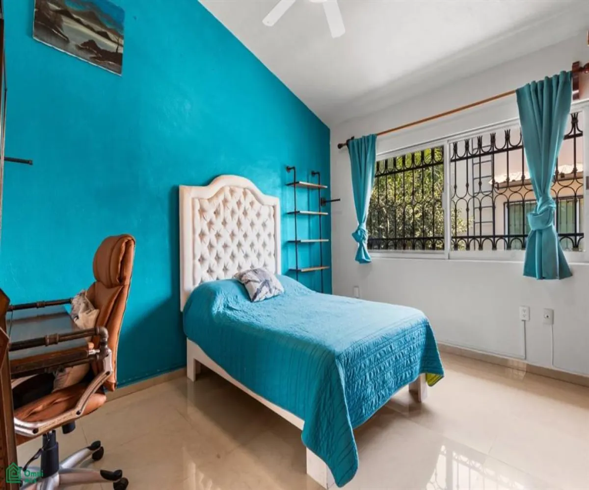 Casa En Venta,Residencial Fluvial Vallarta,Rio papaloapan 168, Puerto Vallarta, Jalisco 48312, 4 Habitaciones,3 Baños,Rio papaloapan,2,MX25940274