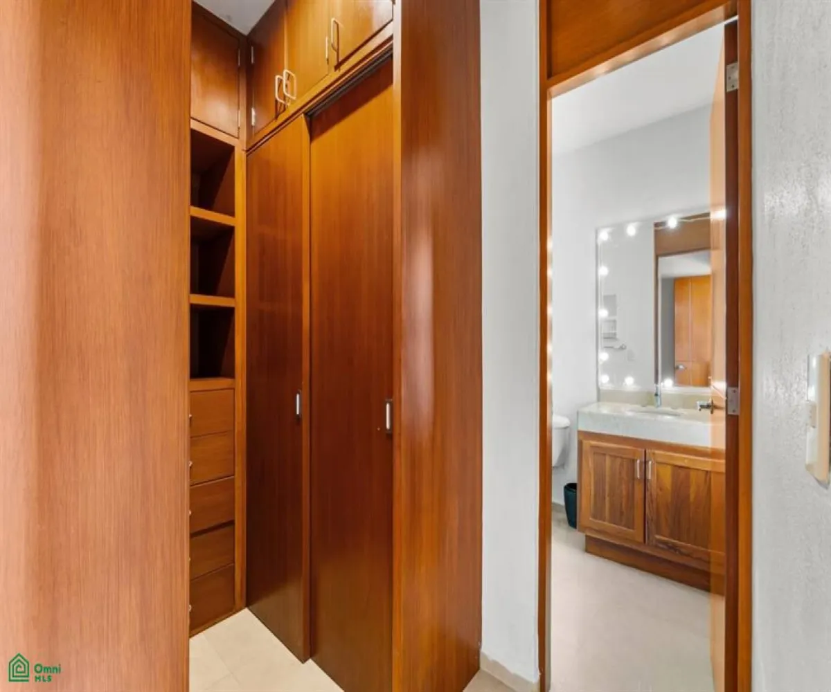 Casa En Venta,Residencial Fluvial Vallarta,Rio papaloapan 168, Puerto Vallarta, Jalisco 48312, 4 Habitaciones,3 Baños,Rio papaloapan,2,MX25940274