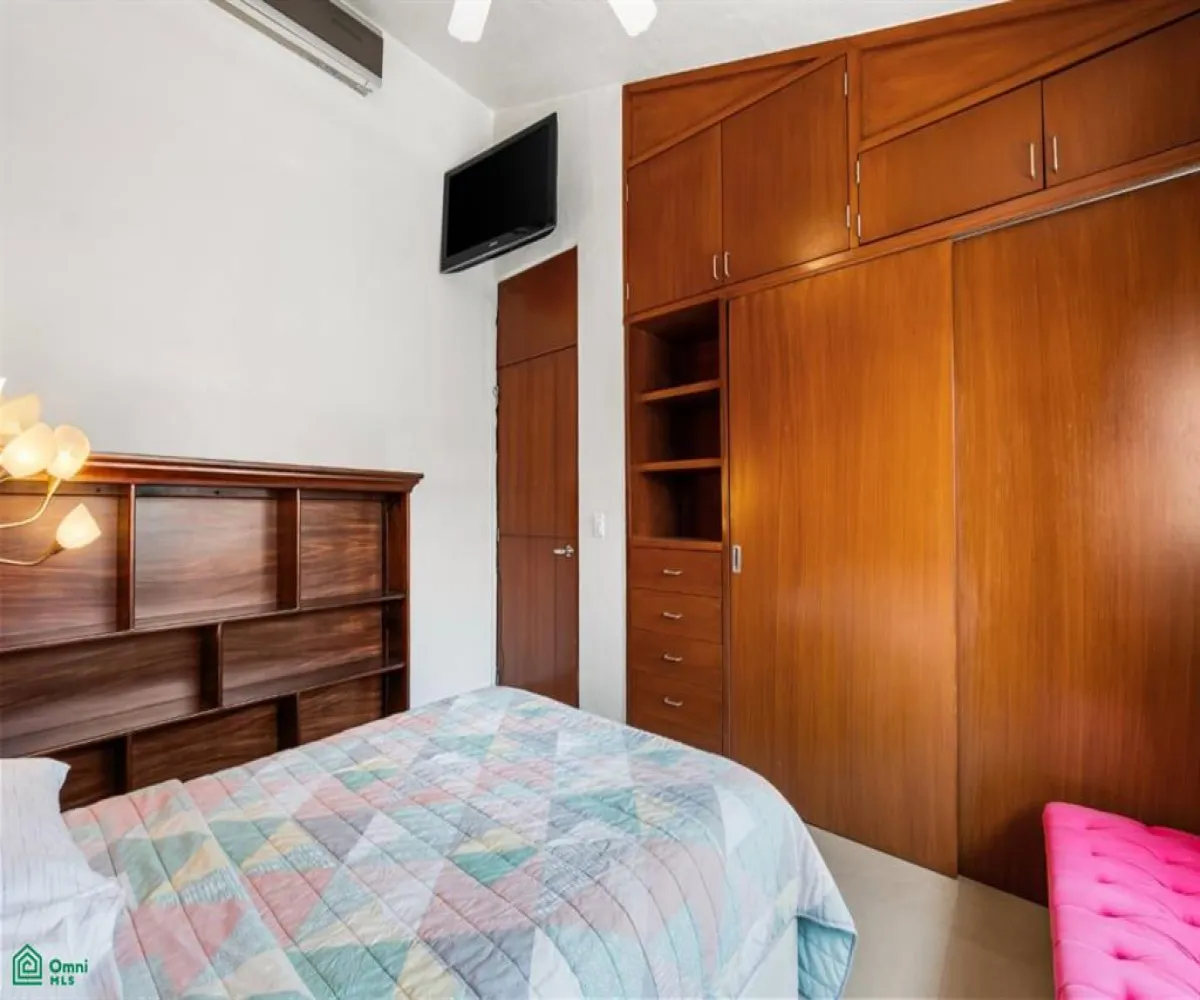 Casa En Venta,Residencial Fluvial Vallarta,Rio papaloapan 168, Puerto Vallarta, Jalisco 48312, 4 Habitaciones,3 Baños,Rio papaloapan,2,MX25940274