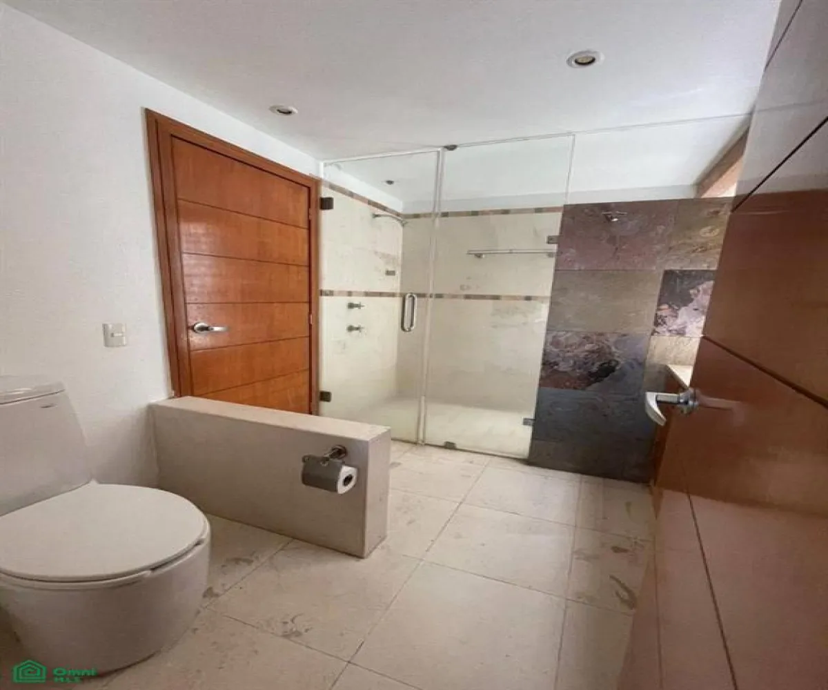 Casa En Renta,Bosques Santa Anita,Cañada del Tigre 7, Tlajomulco de Zuniga, Jalisco 45645, 3 Habitaciones,4 Baños,Cañada del Tigre,3,MX25940806