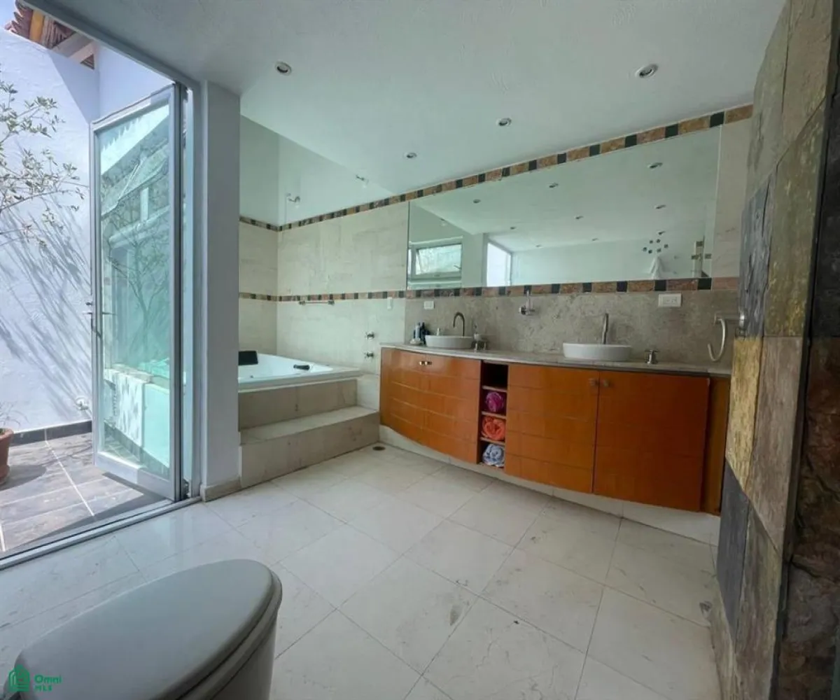 Casa En Renta,Bosques Santa Anita,Cañada del Tigre 7, Tlajomulco de Zuniga, Jalisco 45645, 3 Habitaciones,4 Baños,Cañada del Tigre,3,MX25940806