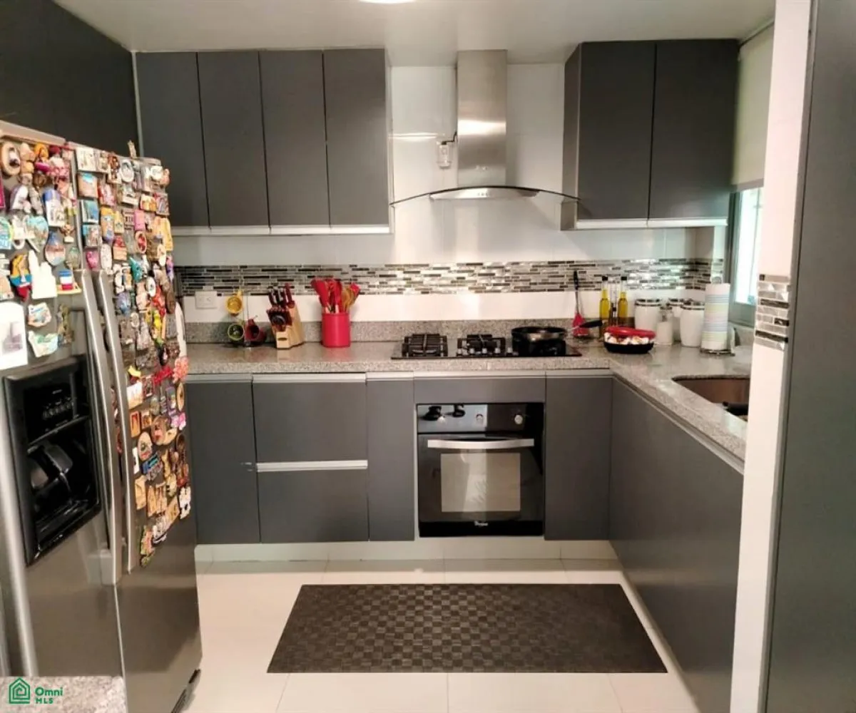 En Venta,Altus Bosques,circuto ébano 112, Tlajomulco de Zuniga, Jalisco 45654, 5 Habitaciones,4 Baños,circuto ébano,2,MX25940863