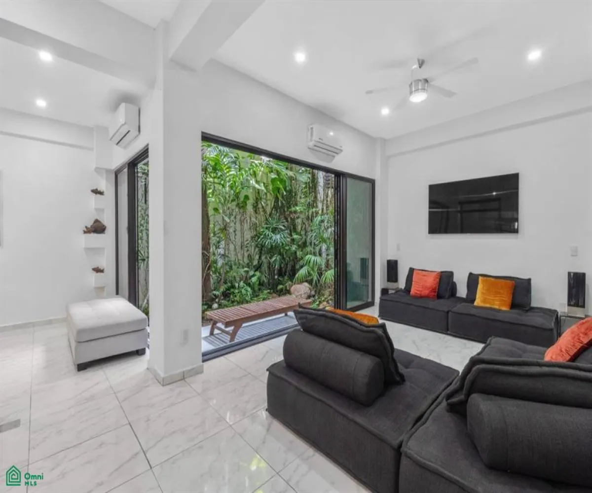 En Venta,Emiliano Zapata,Aguacate 183 Int 101/202, Puerto Vallarta, Jalisco 48380, 2 Habitaciones,2 Baños,Aguacate,1,MX25941236