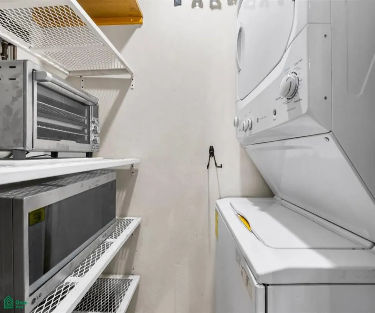 En Venta,5 de Diciembre,Costa Rica 1230 E-4, Puerto Vallarta, Jalisco 48350, 2 Habitaciones,2 Baños,Costa Rica,3,MX25941868