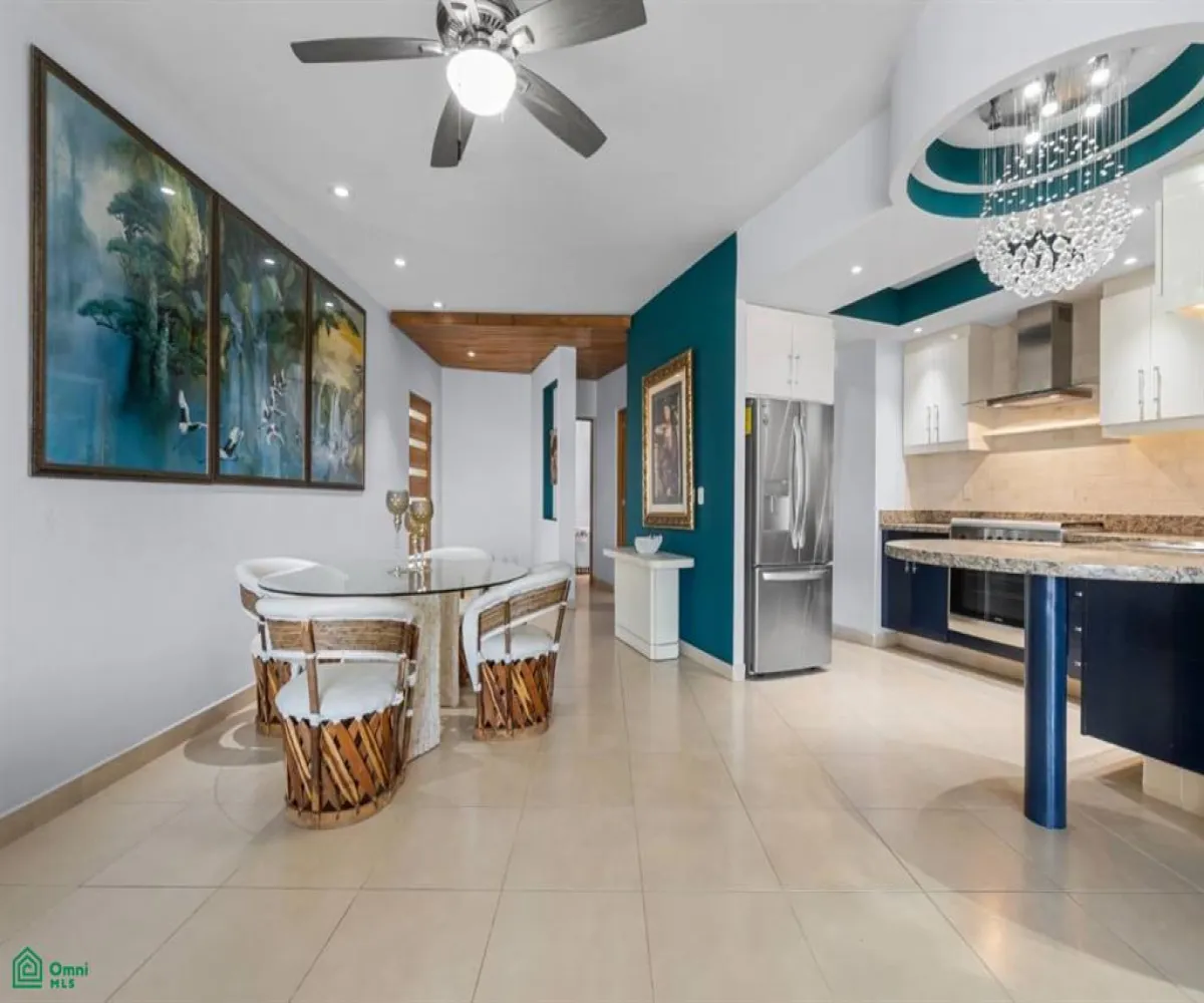 En Venta,5 de Diciembre,Costa Rica 1230 E-4, Puerto Vallarta, Jalisco 48350, 2 Habitaciones,2 Baños,Costa Rica,3,MX25941868