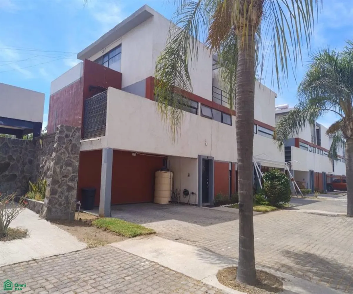 En Venta,Santa Anita Residencial,Francisco I Madero 673, Tlaquepaque, Jalisco 45600, 3 Habitaciones,2 Baños,Francisco I Madero,3,MX25942783