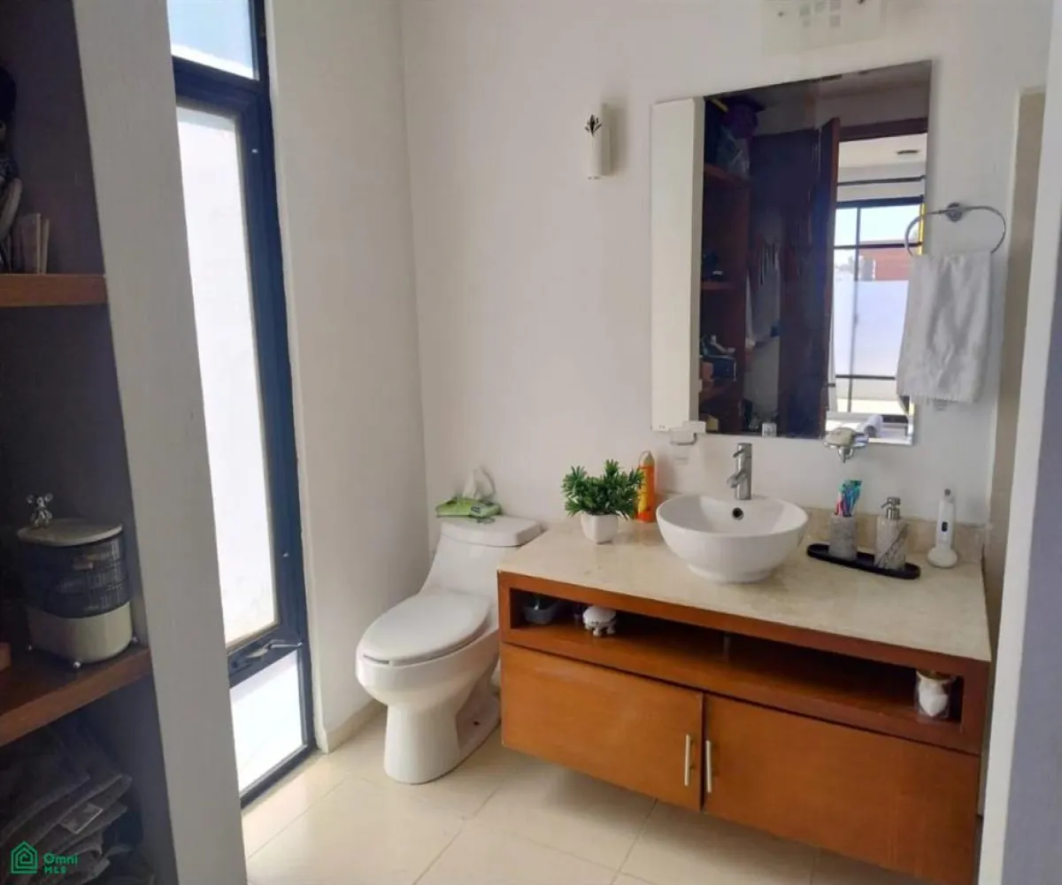 En Venta,Santa Anita Residencial,Francisco I Madero 673, Tlaquepaque, Jalisco 45600, 3 Habitaciones,2 Baños,Francisco I Madero,3,MX25942783